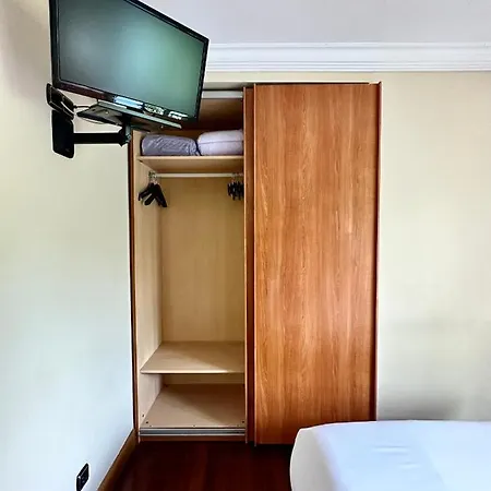 Anoeta בית הארחה