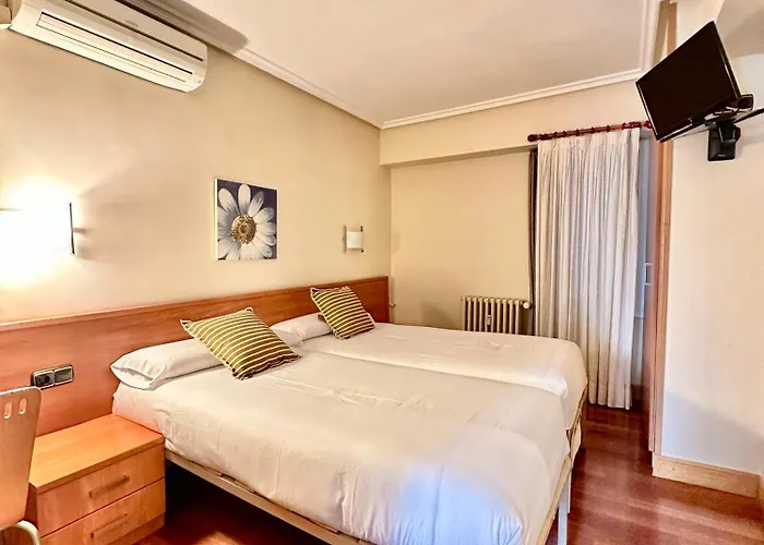 招待所 阿诺塔旅馆 3*